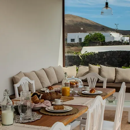 Villa Barrilla By Villalize